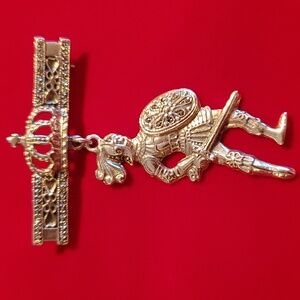 Vintage - Knight - Crown - Shield - Brooch - Sterling Silver - Marcasite